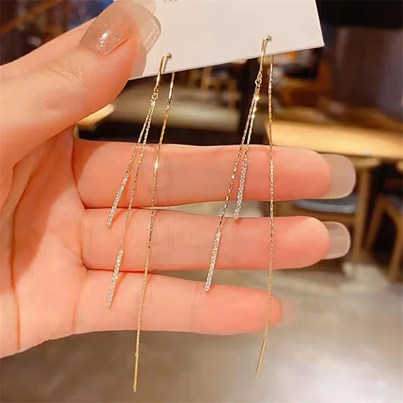 Luxury Leaf Crystal Long Earrings Women Fashion Rhinestone Drop Earring Accessories Statement Gold Color Brincos Shiny Jewelry