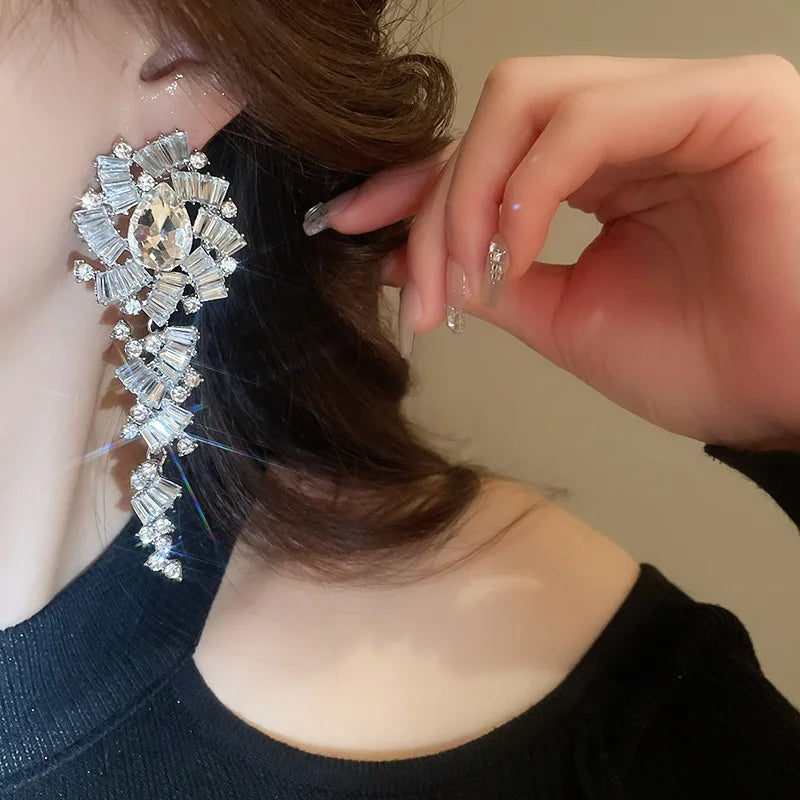 Luxury Design Sparkly Full Crystal Dangle Drop Earrings for Women Exaggerated Long Earrings Female Wedding Ear Accessories