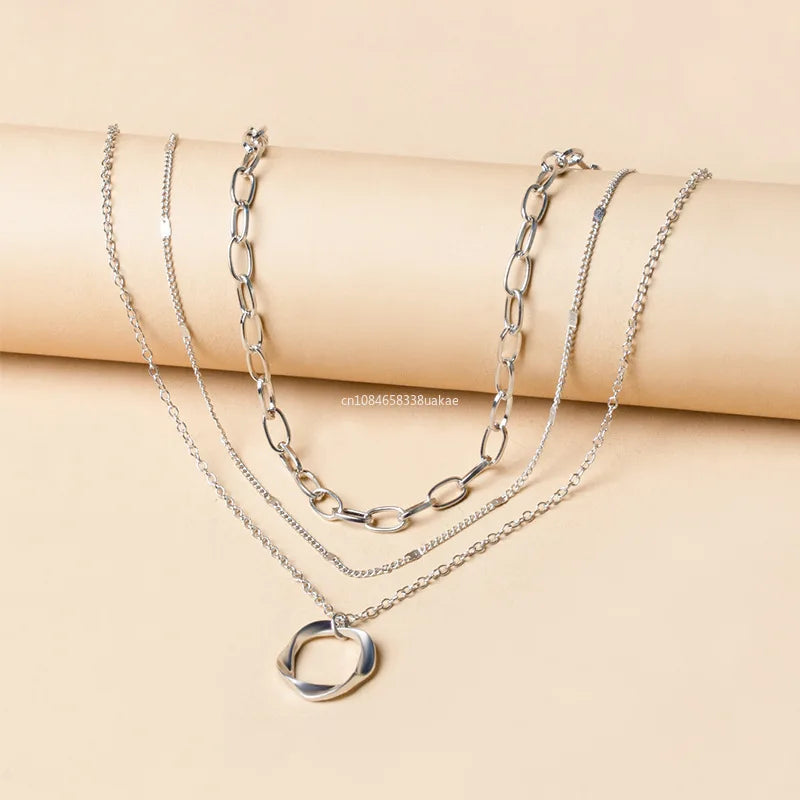 Multilayer Pendant Necklace on Neck Chain Women Alloy Circle Star Charm Layered Necklace Vintage Female Neck Jewelry choker
