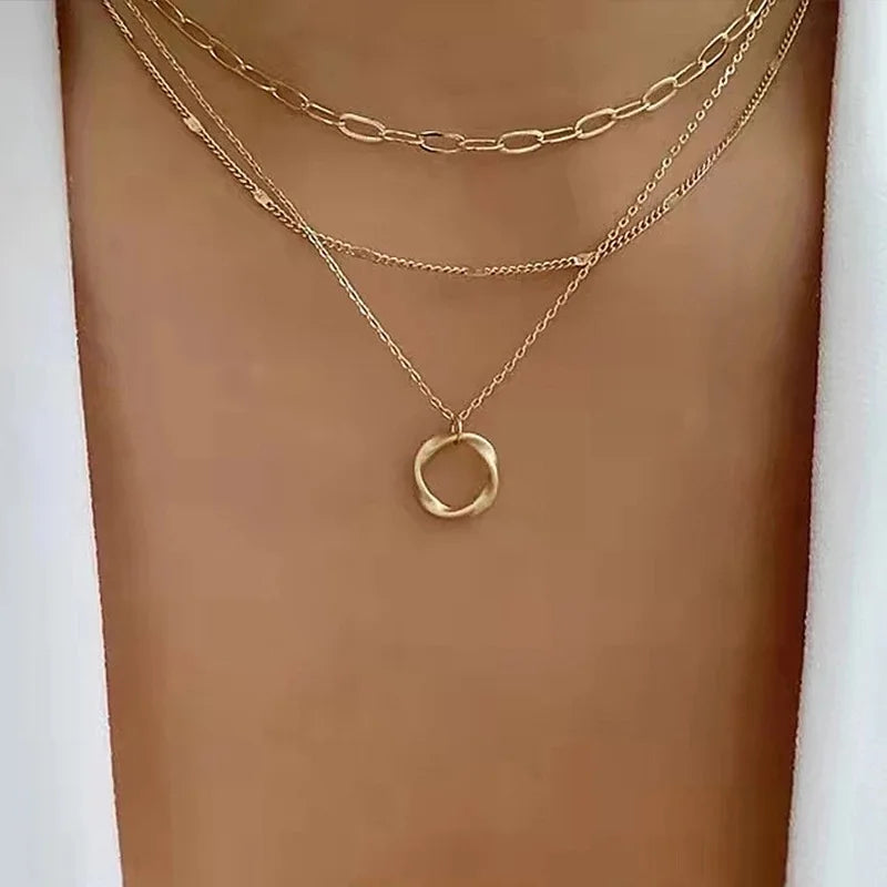 Multilayer Pendant Necklace on Neck Chain Women Alloy Circle Star Charm Layered Necklace Vintage Female Neck Jewelry choker