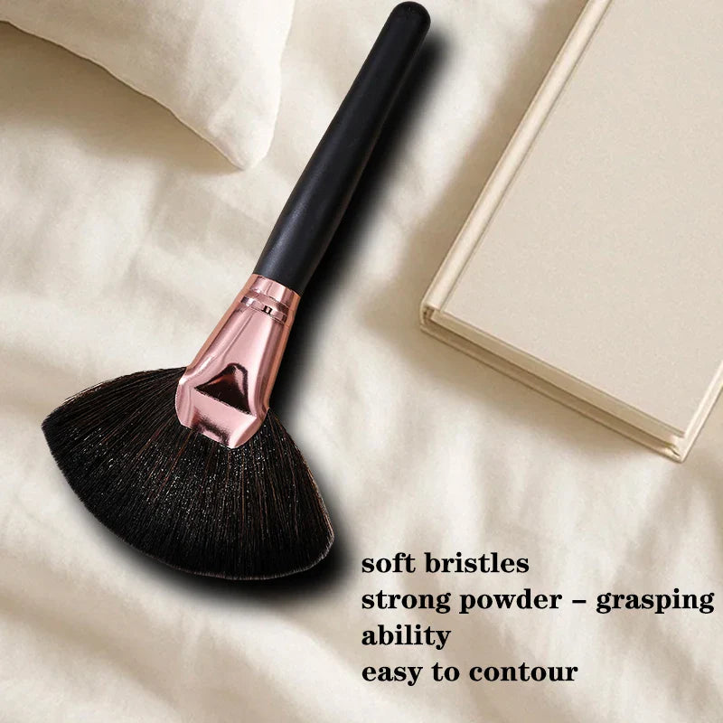 Soft, Skin - Friendly Makeup Brushes! Even Powder - Grabbing, Flawless Application, Comfy Grip, Stylish Design.