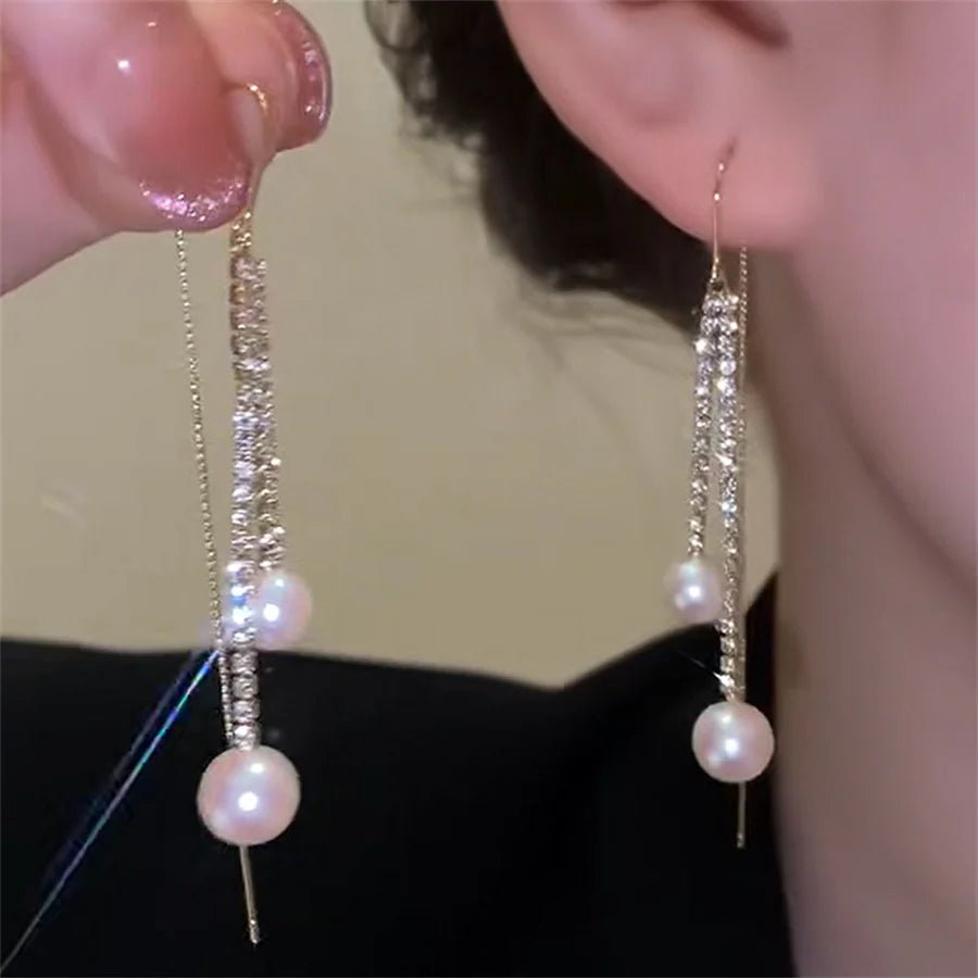 Luxury Leaf Crystal Long Earrings Women Fashion Rhinestone Drop Earring Accessories Statement Gold Color Brincos Shiny Jewelry