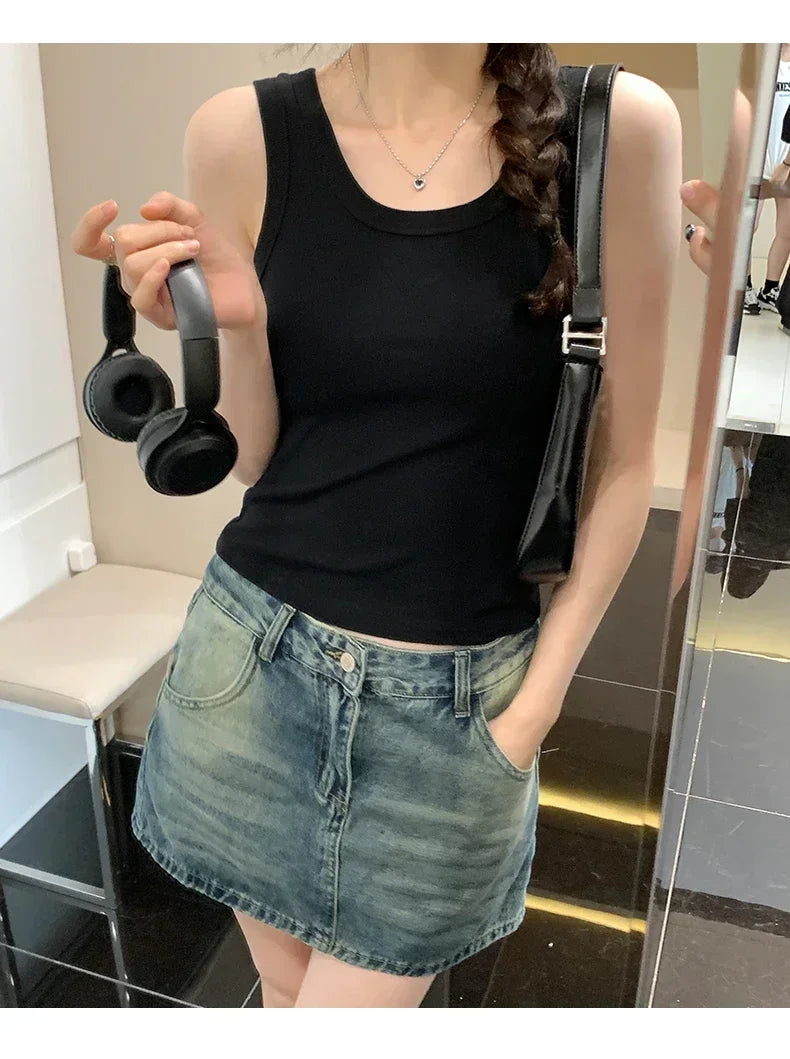 Tank Soft Top For Women Summer 2025 Outfits Tight And Sexy Tank Top Knitted Bottom Shirt And Sleeveless Top For Outerwear