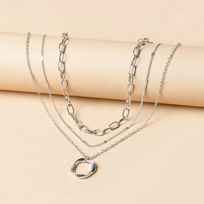 Multilayer Pendant Necklace on Neck Chain Women Alloy Circle Star Charm Layered Necklace Vintage Female Neck Jewelry choker