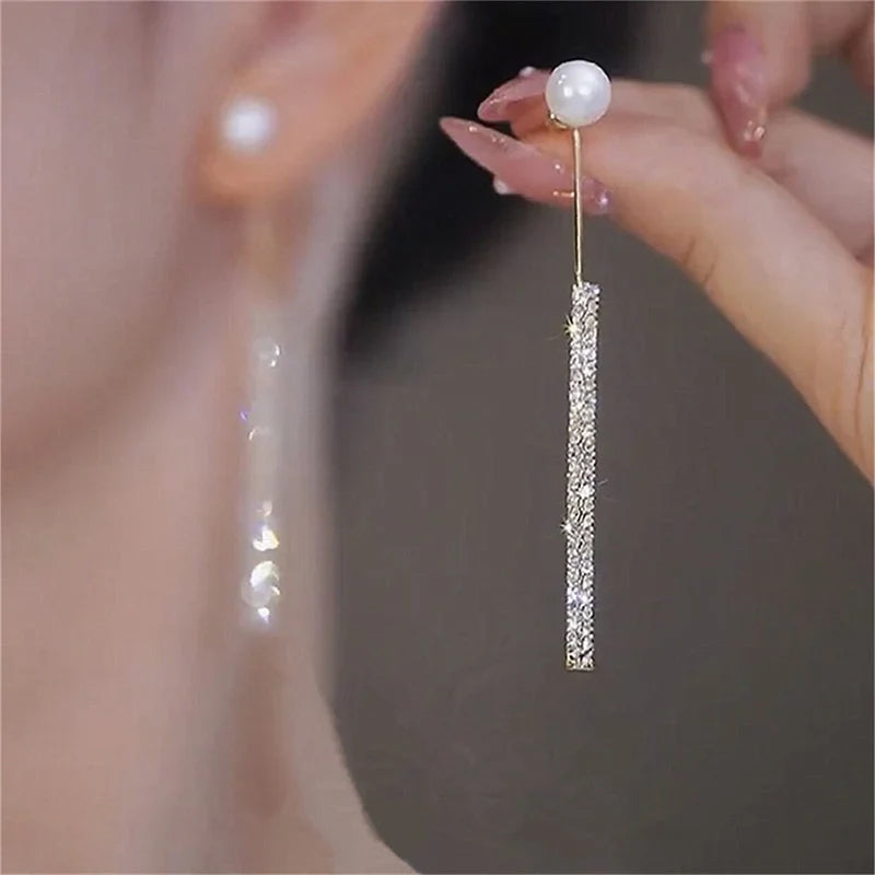 Luxury Leaf Crystal Long Earrings Women Fashion Rhinestone Drop Earring Accessories Statement Gold Color Brincos Shiny Jewelry