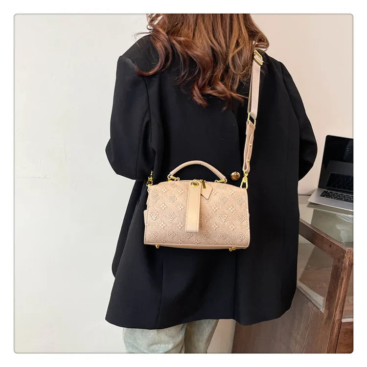2025 New Boston Bag for Women Fashion Printed Pillow Bag Wide Strap Shoulder Crossbody Bag Casual Work
